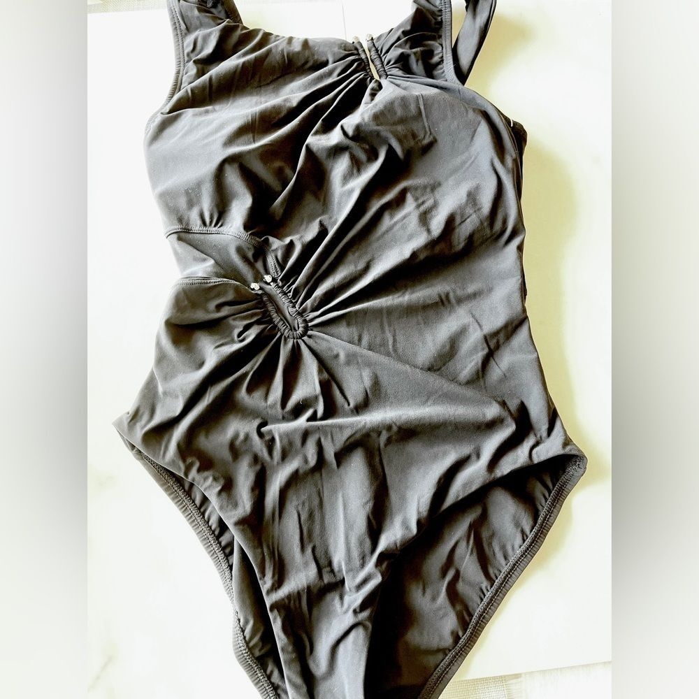 New Givenchy black u wire one piece swimsuit